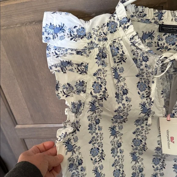 VINEYARD VINES Bella Floral White Ruffle Sleeve Popover - Picture 3 of 8